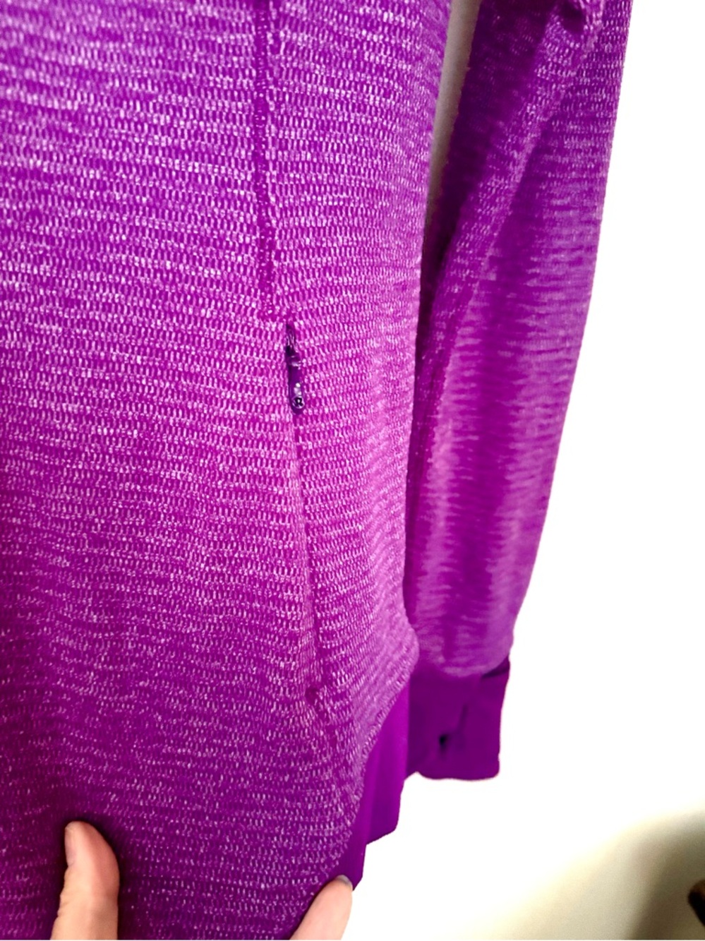 Lululemon Women’s Runderful Jacket, Size 4 - Picture 3 of 8